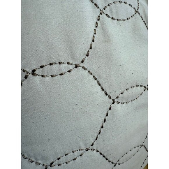 13 X 12.5 throw pillow - Picture 5 of 9